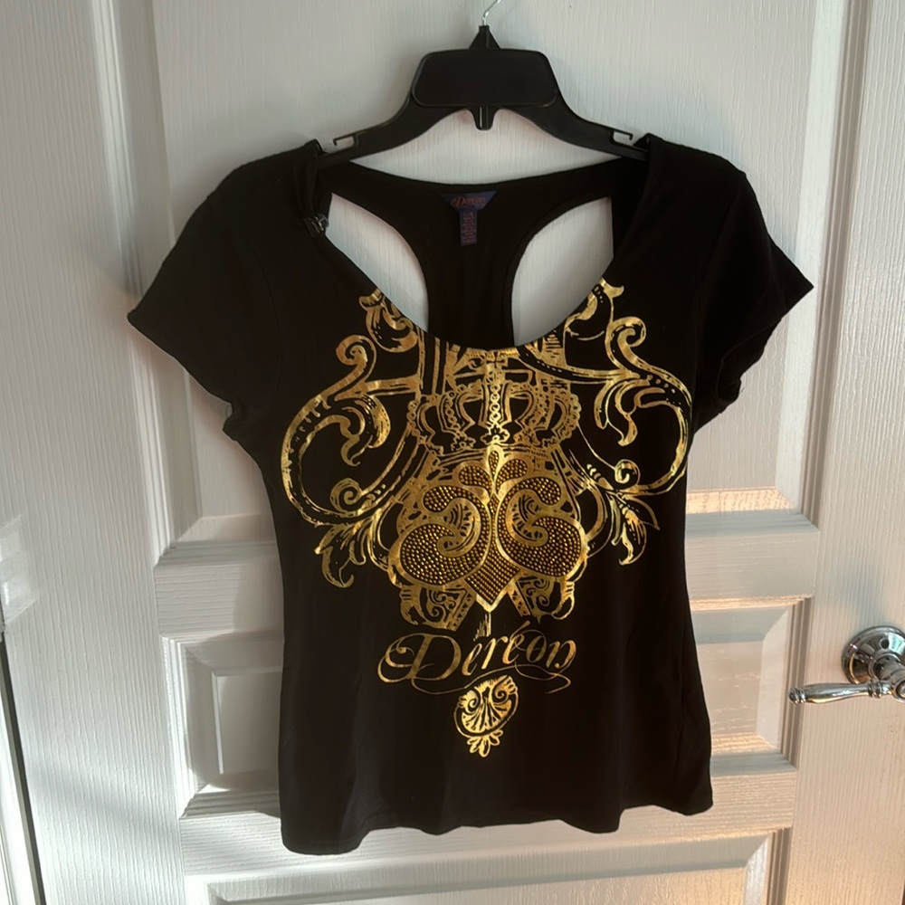 Dereon Cut out shirt